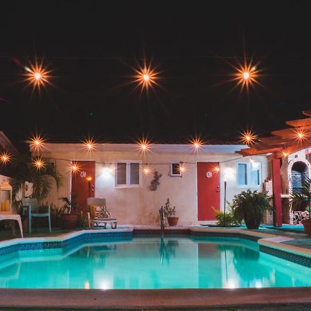 Courtesy Apartments Aruba オラニエスタッド エクステリア 写真