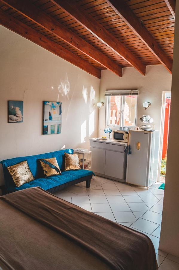 Courtesy Apartments Aruba オラニエスタッド エクステリア 写真